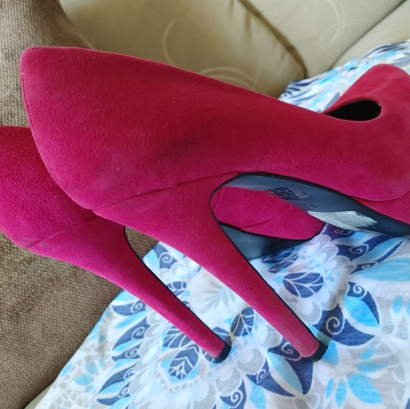 🍀2/40 Le Chateau pink pumps - Picture 3 of 4